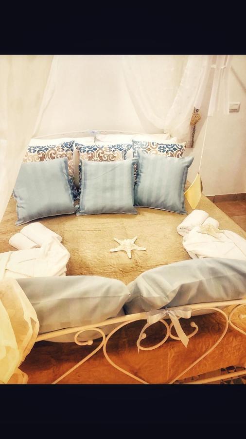 Bed and Breakfast N&M Dimora Carrieri Luxury Монополи Экстерьер фото